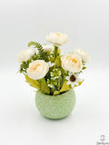 Aranjament Floral Artificial Premium în Ghiveci Ceramic Verde Pastel – Bujori și Flori de Câmp